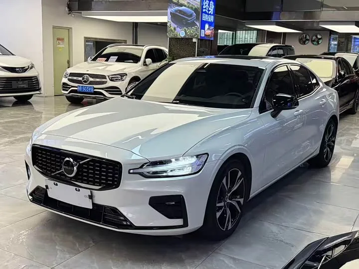 Volvo S60 2025 из Китая — купить под ключ