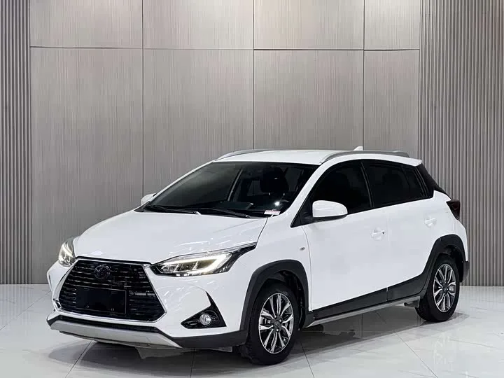 Toyota Yaris L Hatchback 2022 из Китая — купить под ключ