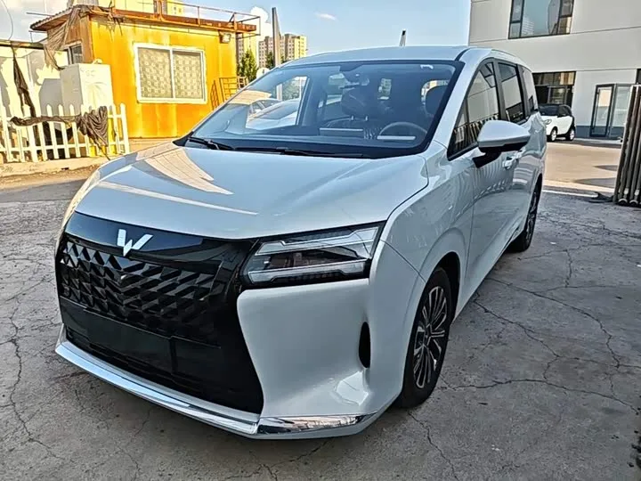 Wuling Starlight 730 Hybrid/EV 2025 из Китая — купить под ключ
