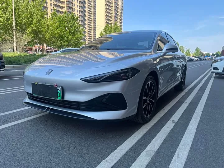 Roewe D7 2025 из Китая — купить под ключ