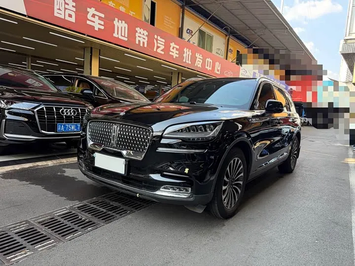 Lincoln Aviator 2022 из Китая — купить под ключ