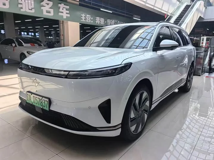 Dongfeng Yipai eπ 008 2024 из Китая — купить под ключ