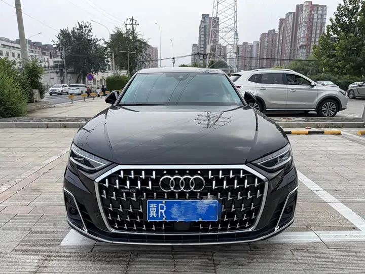 Audi A8 2025 из Китая — купить под ключ