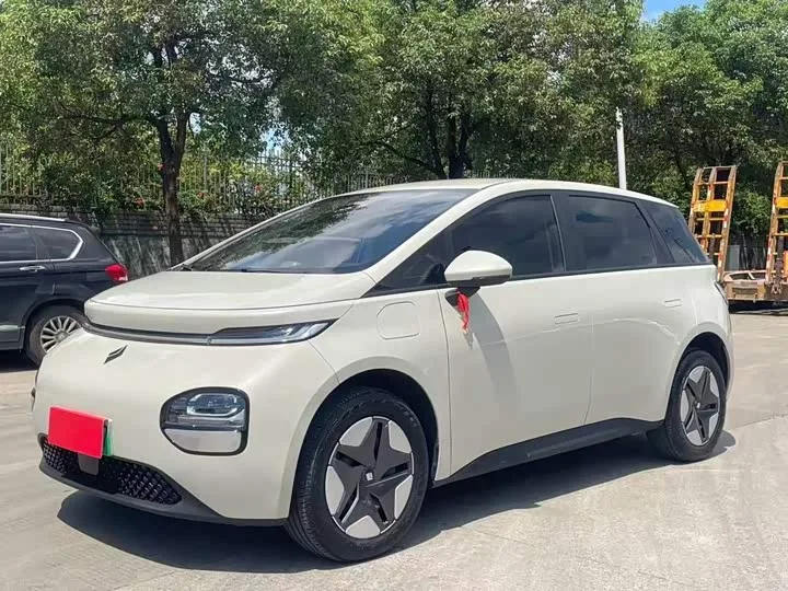 Baojun Yunduo 2023 из Китая — купить под ключ