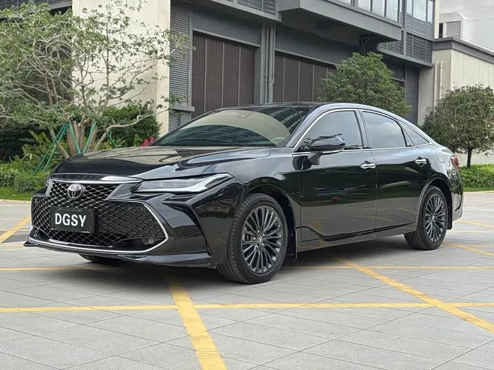 Toyota Avalon 2023 из Китая — купить под ключ