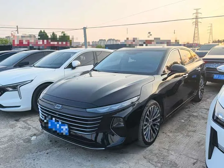Bestune B70 2024 из Китая — купить под ключ