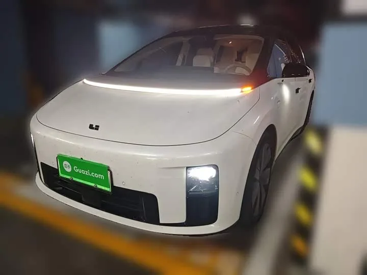 LiXiang i8 2025 из Китая — купить под ключ
