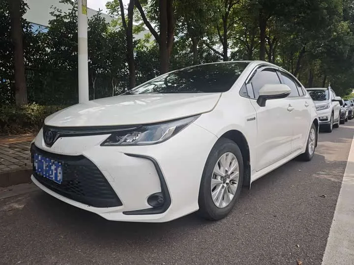 Toyota Corolla 2024 из Китая — купить под ключ