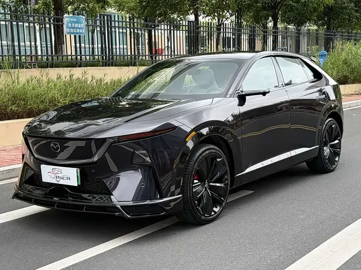Mazda EZ-60 2025 из Китая — купить под ключ