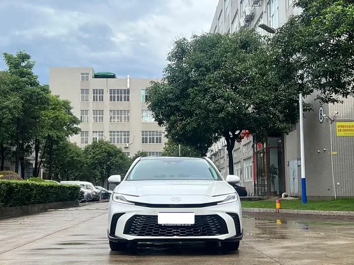 Toyota Camry 2024 из Китая — купить под ключ