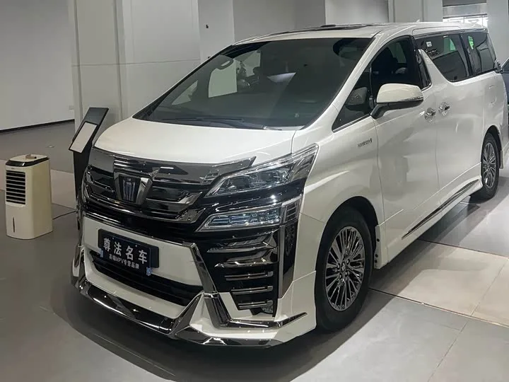 Toyota Vellfire 2022 из Китая — купить под ключ