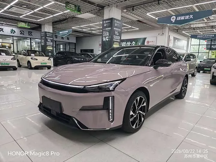 Geely Galaxy L6 2024 из Китая — купить под ключ