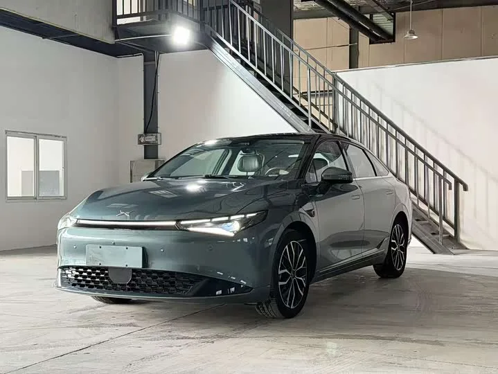 XPeng P5 2024 из Китая — купить под ключ
