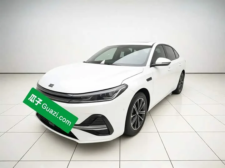 Geely Galaxy A7 2025 из Китая — купить под ключ