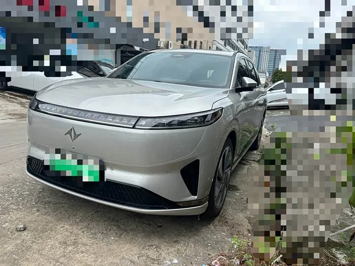 Dongfeng Yipai eπ 008 2024 из Китая — купить под ключ