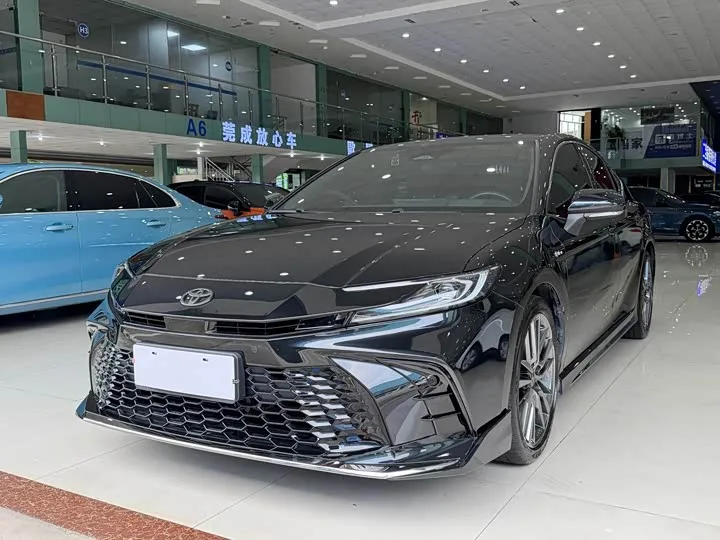 Toyota Camry 2025 из Китая — купить под ключ