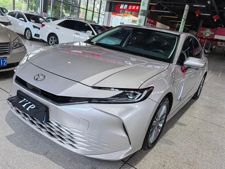 Toyota Camry 2024 из Китая — купить под ключ