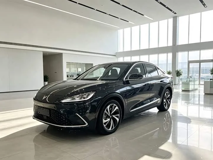 BAIC Arcfox Alpha S 2023 из Китая — купить под ключ