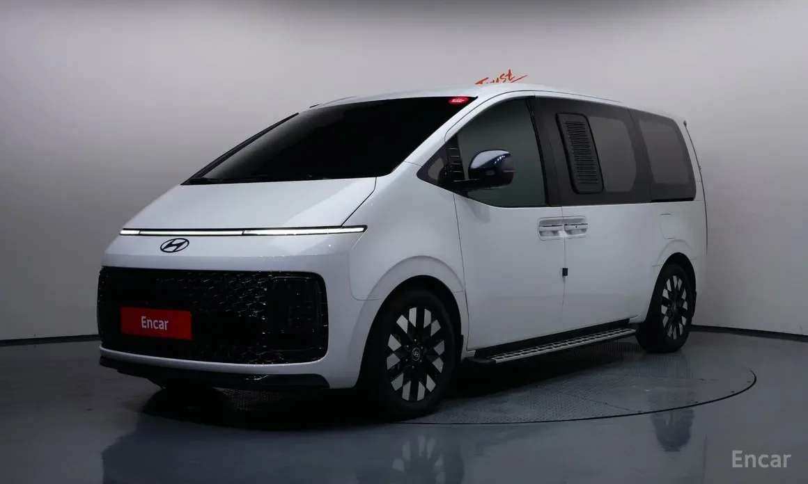 Hyundai Staria 2025 из Кореи — купить под ключ