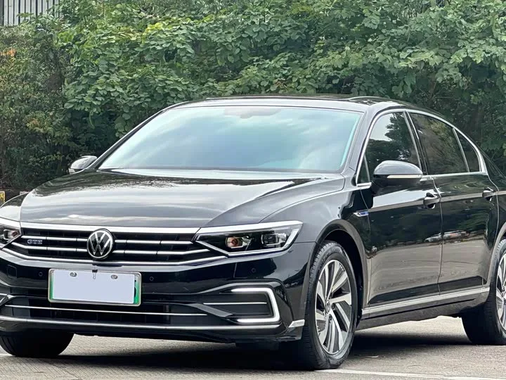 Volkswagen Magotan GTE Hybrid 2025 из Китая — купить под ключ