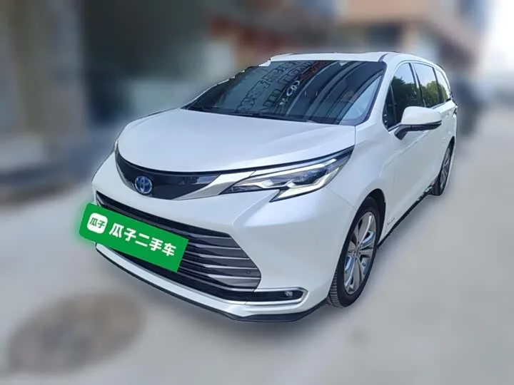Toyota Sienna 2023 из Китая — купить под ключ