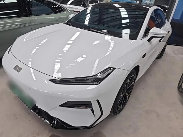Geely Galaxy E8 2025 из Китая — купить под ключ