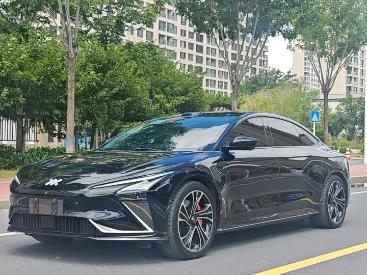 IM motors L7 2022 из Китая — купить под ключ