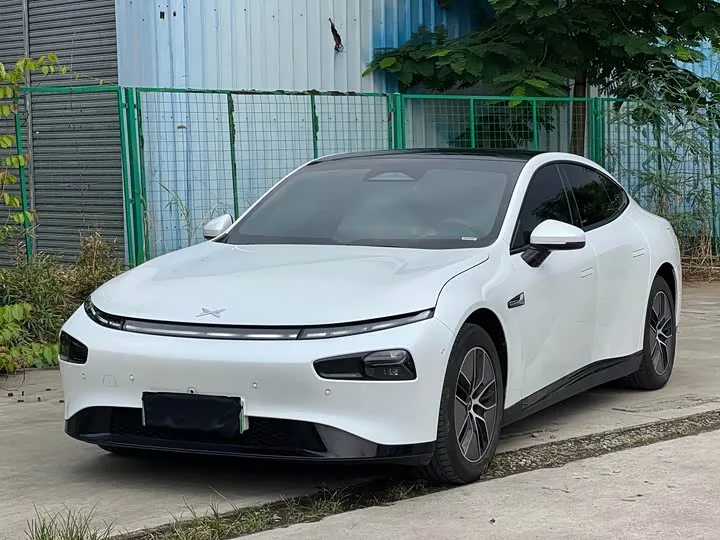 XPeng P7 2023 из Китая — купить под ключ