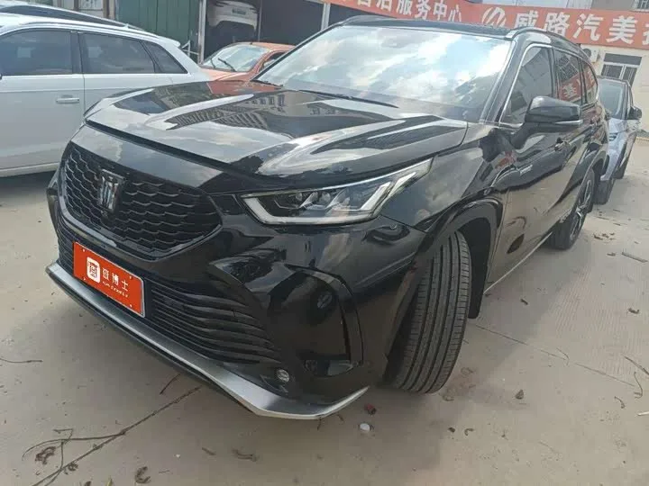 Toyota Crown Kluger 2022 из Китая — купить под ключ
