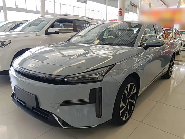 Geely Galaxy L6 2024 из Китая — купить под ключ