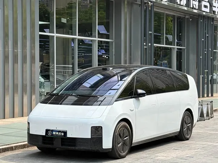 LiXiang Mega 2025 из Китая — купить под ключ