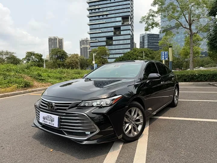 Toyota Avalon 2022 из Китая — купить под ключ