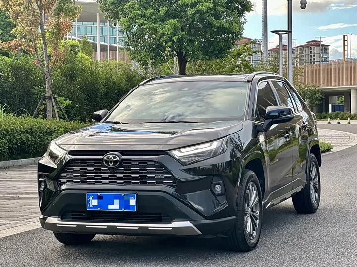 Toyota RAV4 2025 из Китая — купить под ключ