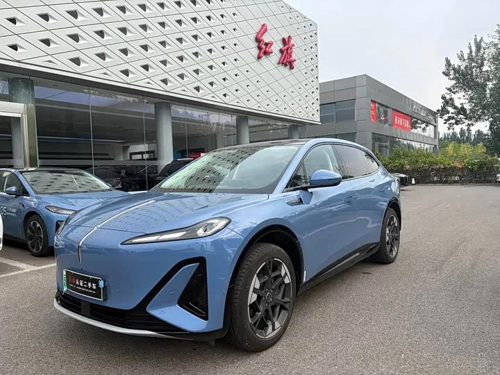 Hongqi EHS5 (Tiangong 06) 2025 из Китая — купить под ключ