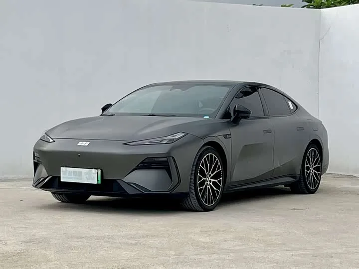 Geely Galaxy E8 2024 из Китая — купить под ключ