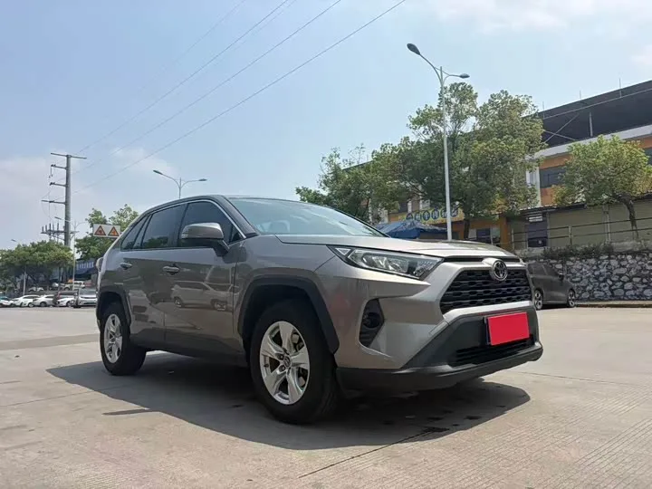 Toyota RAV4 2022 из Китая — купить под ключ