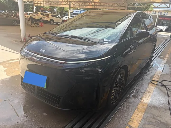 XPeng X9 2026 из Китая — купить под ключ