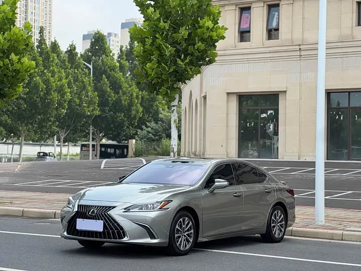 Lexus ES 2024 из Китая — купить под ключ