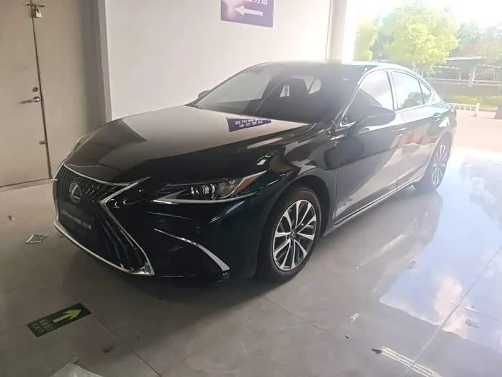 Lexus ES 2024 из Китая — купить под ключ