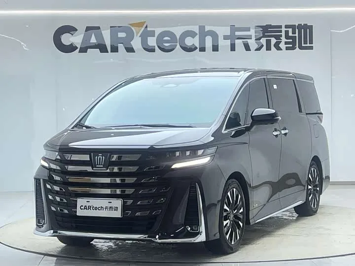 Toyota Vellfire 2024 из Китая — купить под ключ