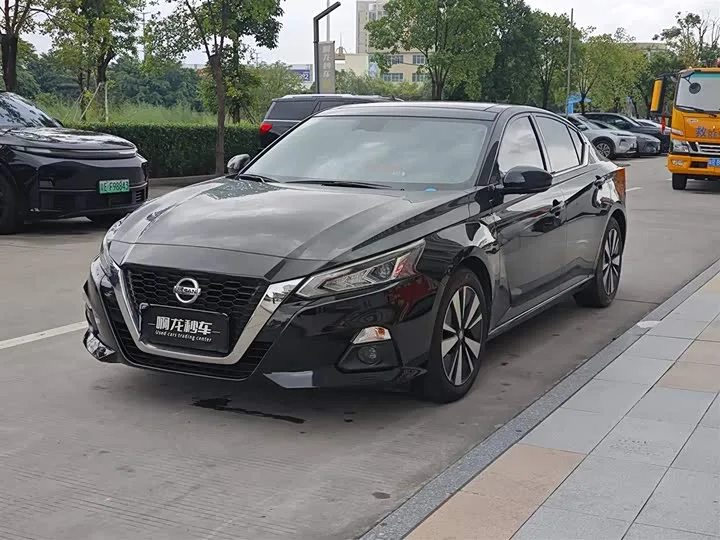 Nissan Teana 2023 из Китая — купить под ключ