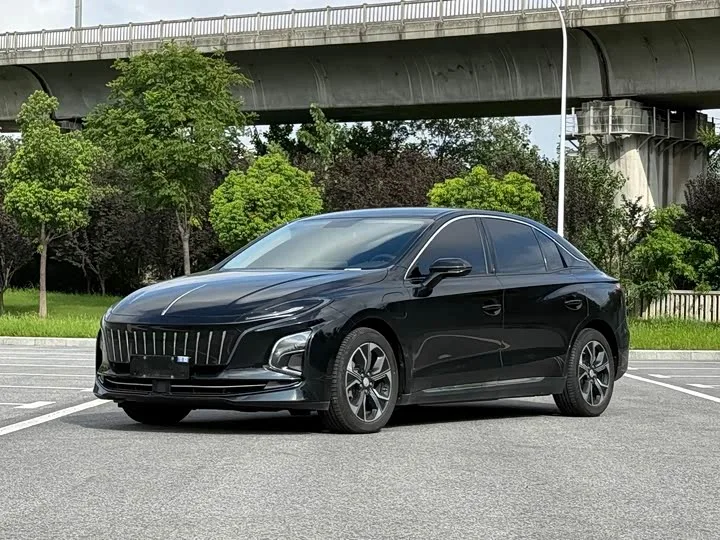 Hongqi E-QM5 2024 из Китая — купить под ключ