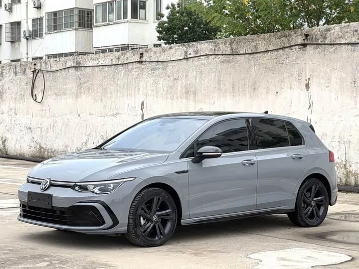 Volkswagen Golf 2023 из Китая — купить под ключ