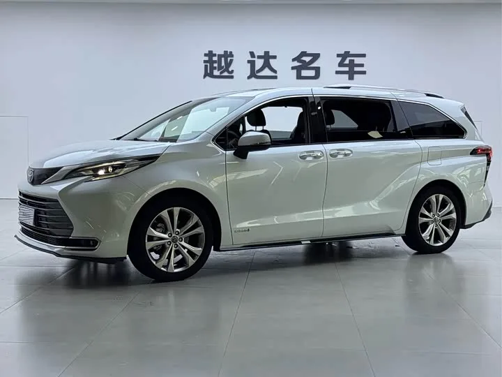Toyota Sienna 2024 из Китая — купить под ключ