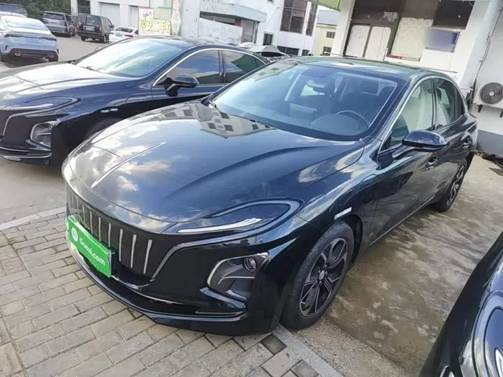 Hongqi E-QM5 2023 из Китая — купить под ключ