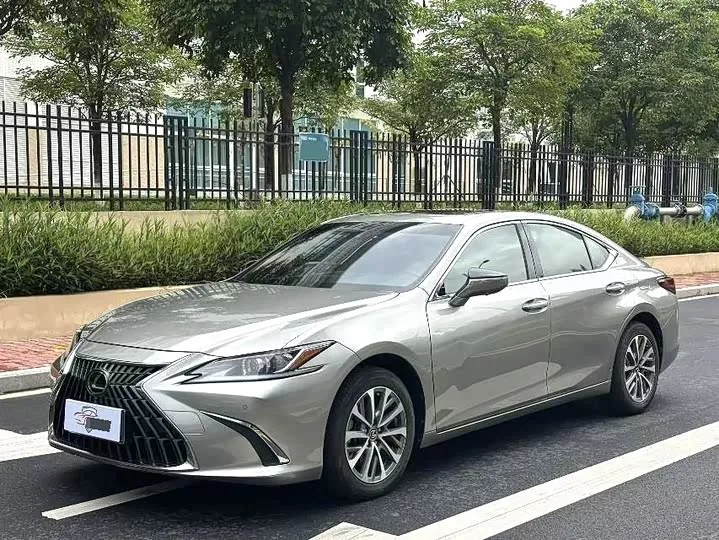 Lexus ES 2024 из Китая — купить под ключ