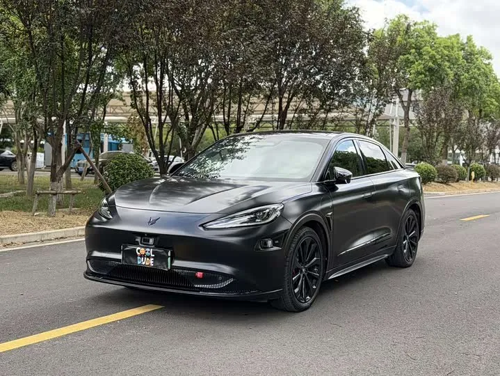 BAIC Arcfox Alpha S 2023 из Китая — купить под ключ