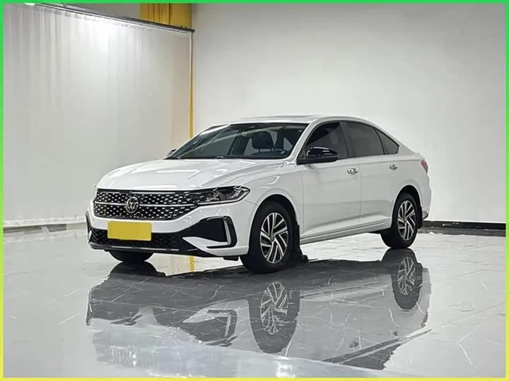 Volkswagen Lavida 2024 из Китая — купить под ключ