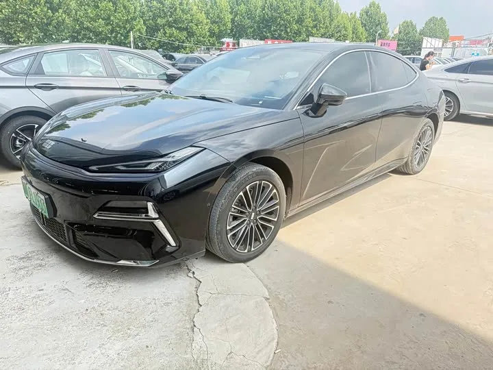 Geely Galaxy Starshine 8 EM-i 2025 из Китая — купить под ключ