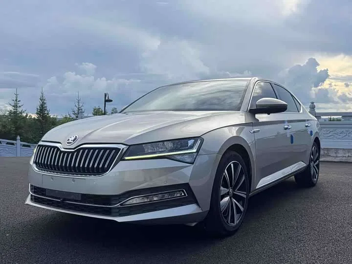 Skoda Superb 2022 из Китая — купить под ключ
